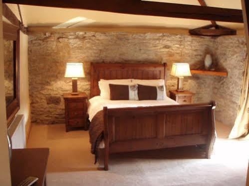 The Horse & Jockey Inn Knighton  Extérieur photo