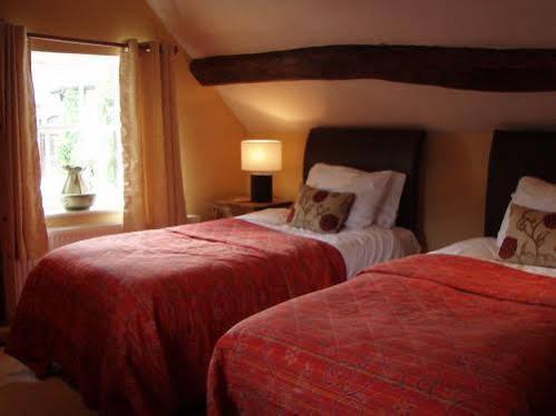 The Horse & Jockey Inn Knighton  Extérieur photo