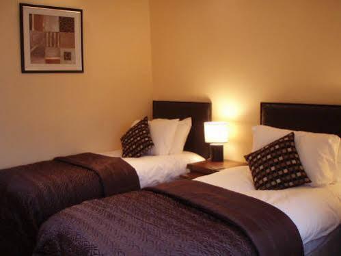 The Horse & Jockey Inn Knighton  Extérieur photo