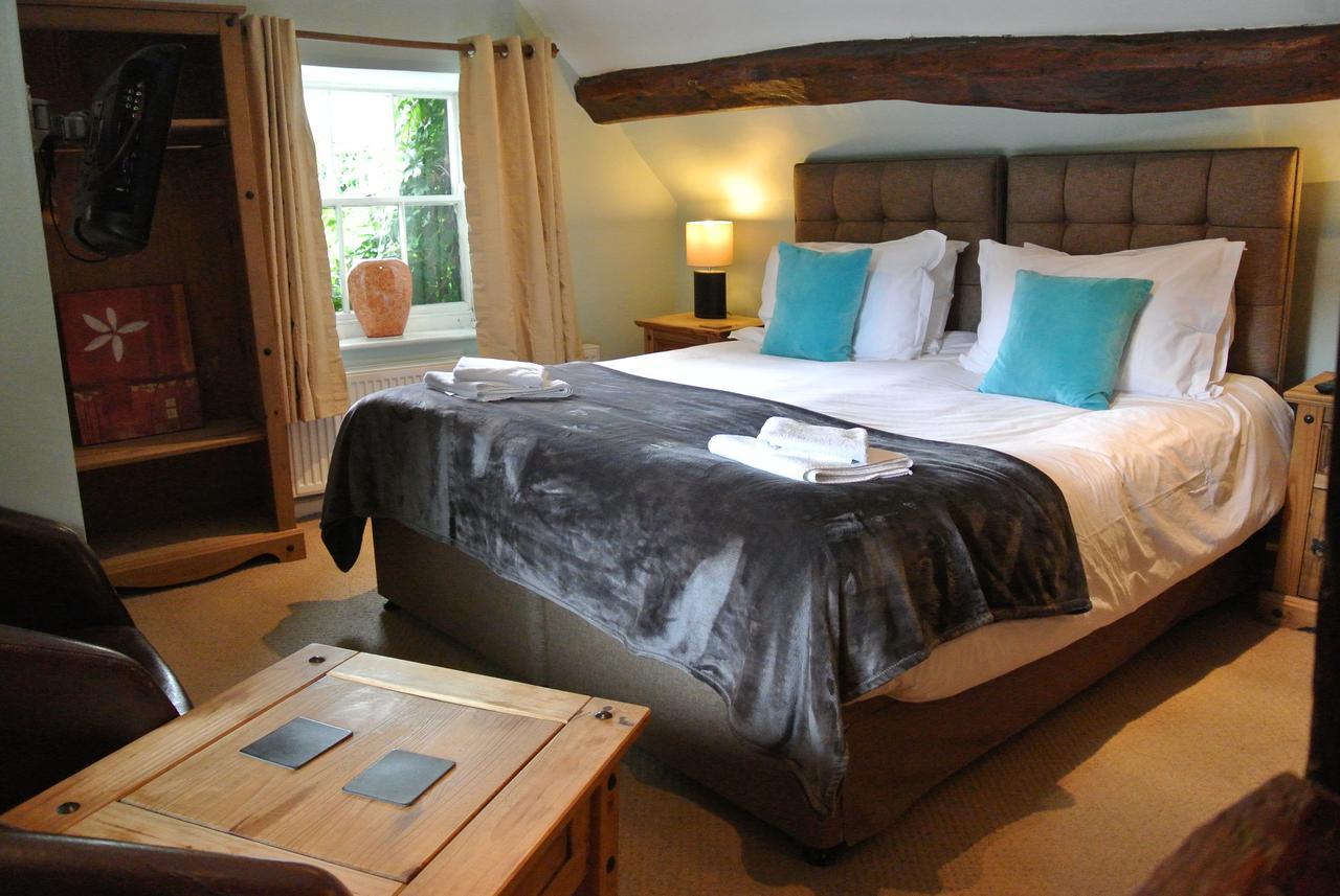 The Horse & Jockey Inn Knighton  Extérieur photo